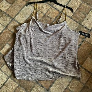 Women 2X soft top with gold detail straps